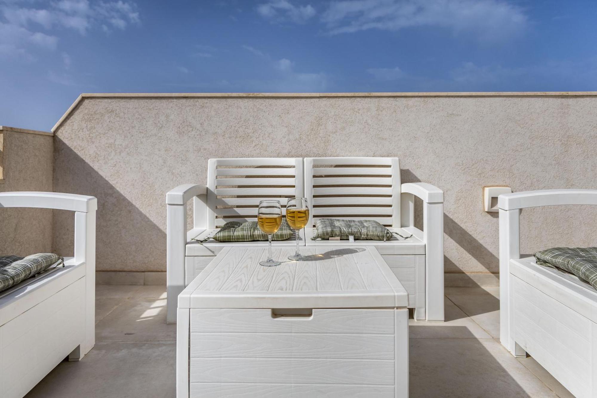 Xemx Sabiha Suite 5 Min Walk From St Julians San Ġwann Buitenkant foto